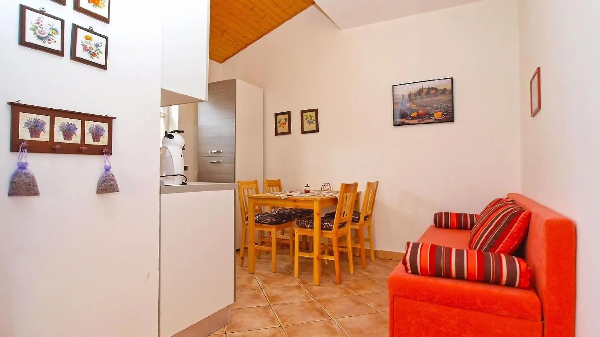 Ferienwohnung Fuer 4 Personen Ca 30 Qm In Pomer, Istrien Istrische Riviera Pomer